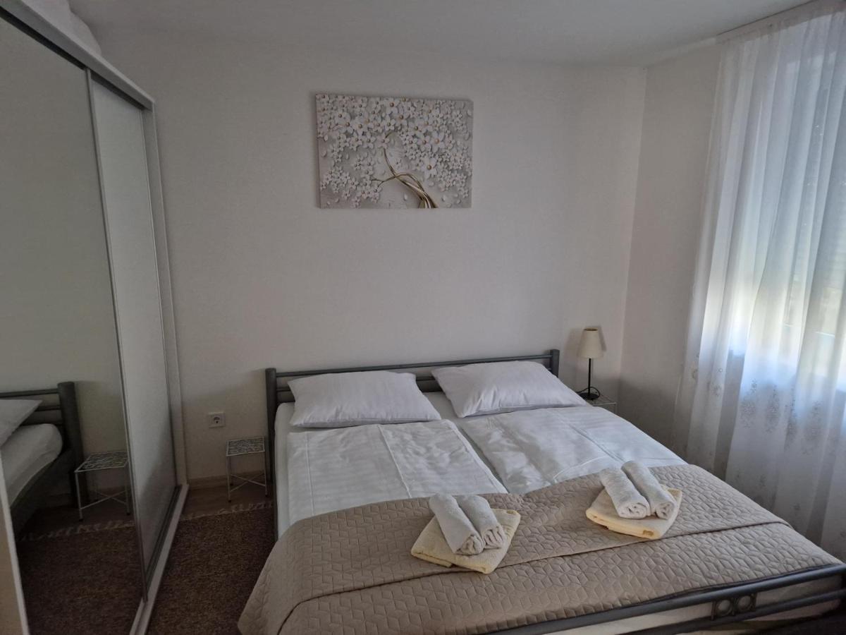 Apartman Potok Ливно Екстериор снимка