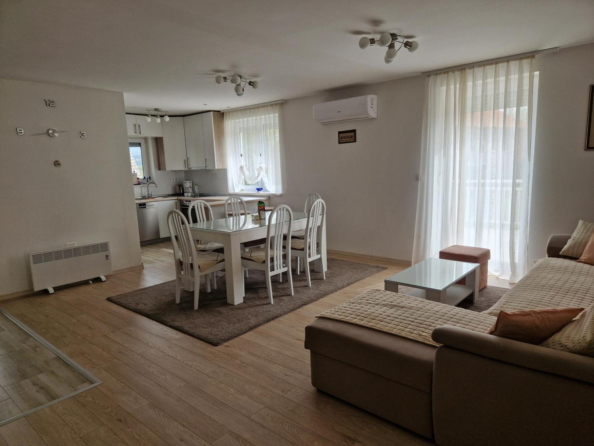 Apartman Potok Ливно Екстериор снимка